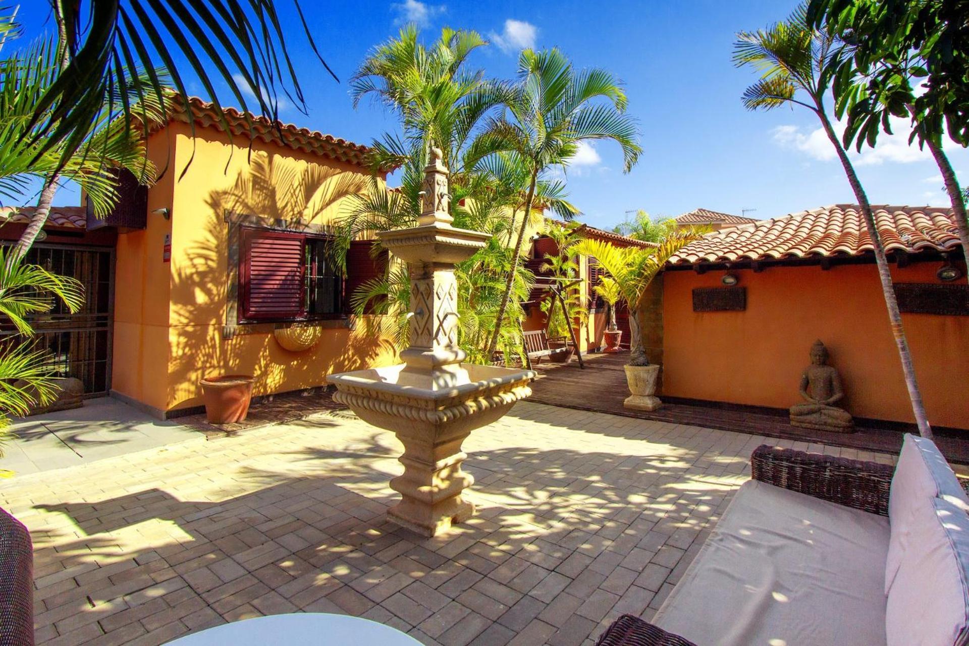 Villa Jardin De Buda Arona  Extérieur photo